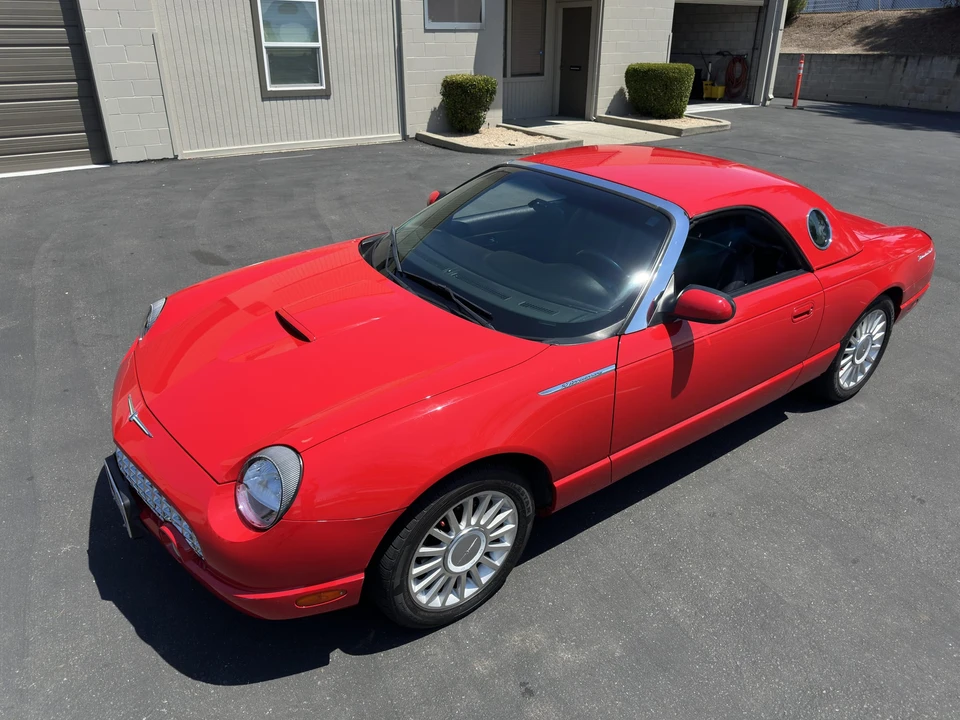 2005 Ford Thunderbird 11th Gen - Image 19 of 31