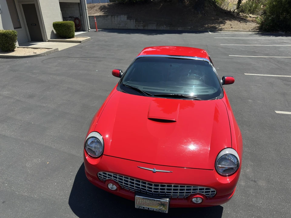 2005 Ford Thunderbird 11th Gen - Image 17 of 31