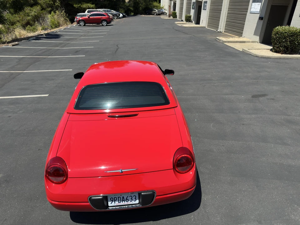 2005 Ford Thunderbird 11th Gen - Image 24 of 31