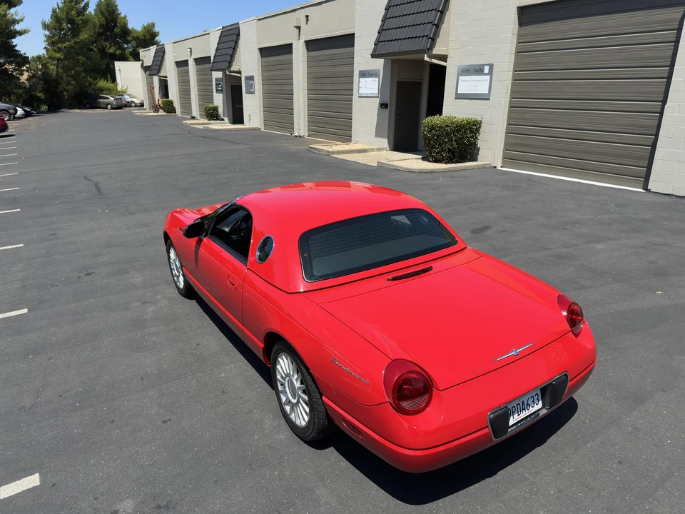 2005 Ford Thunderbird 11th Gen - Image 23 of 31