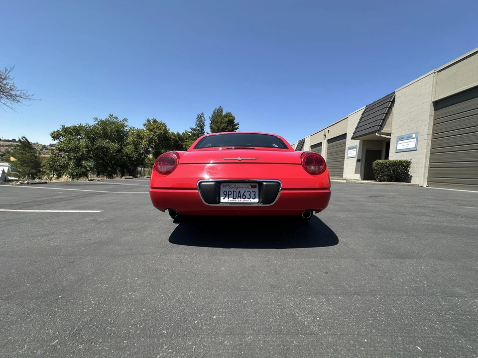 2005 Ford Thunderbird 11th Gen - Image 26 of 31