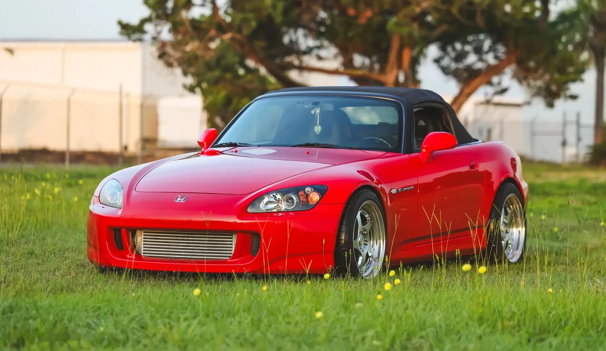 2005 Honda AP2 S2000 - Image 2 of 6