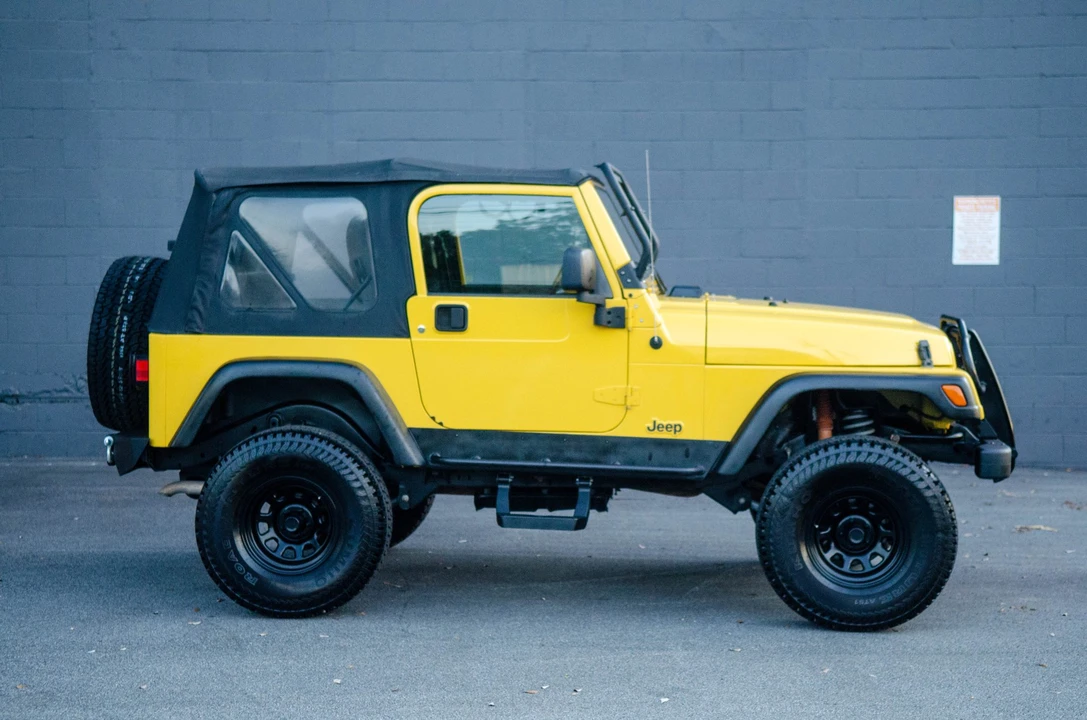 2005 Jeep TJ Wrangler - Image 19 of 31