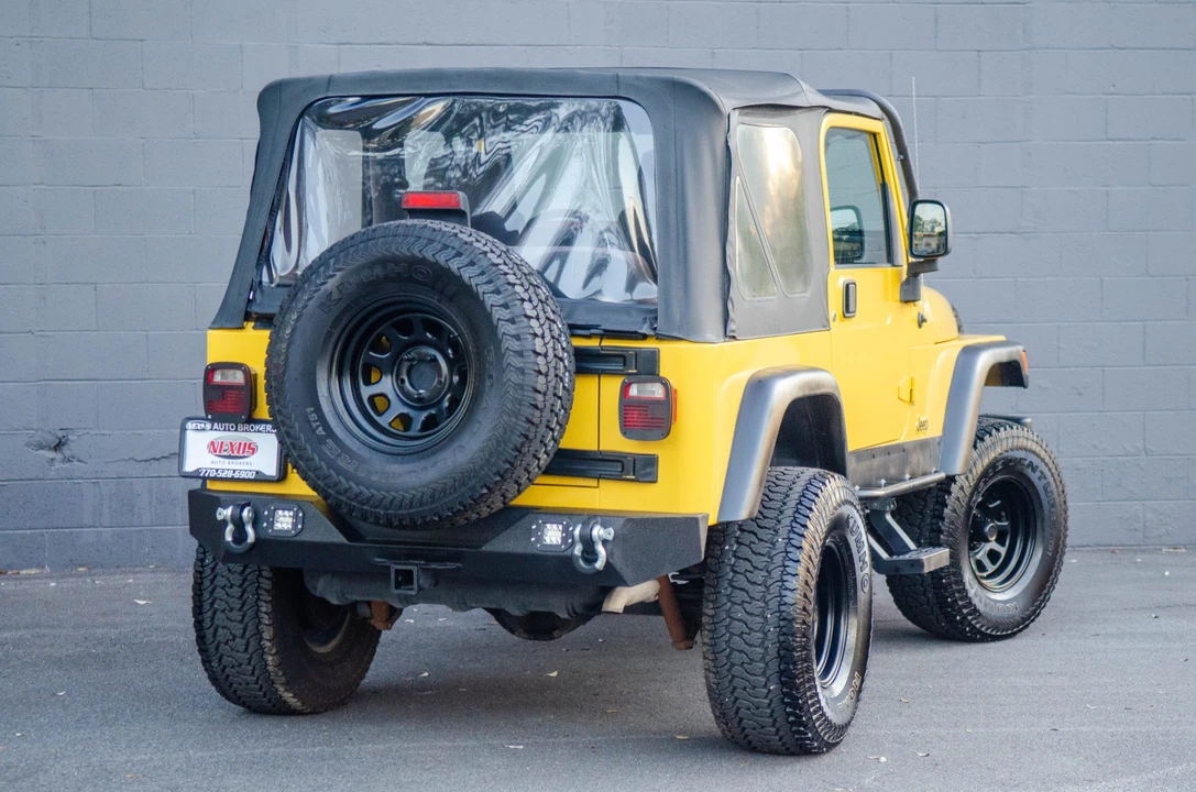 2005 Jeep TJ Wrangler - Image 24 of 31