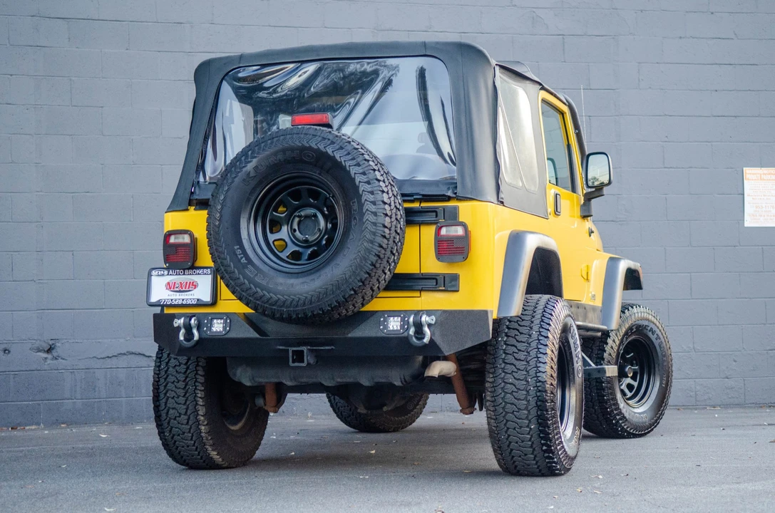 2005 Jeep TJ Wrangler - Image 25 of 31