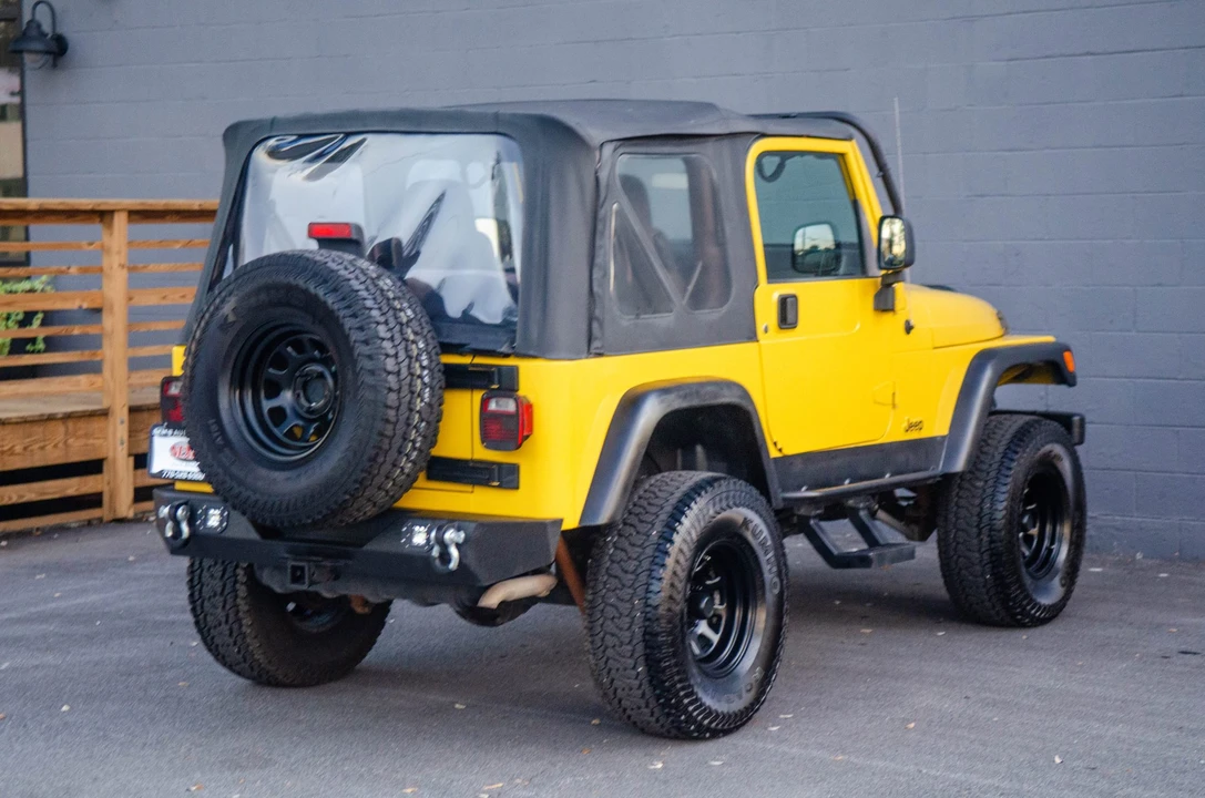 2005 Jeep TJ Wrangler - Image 23 of 31