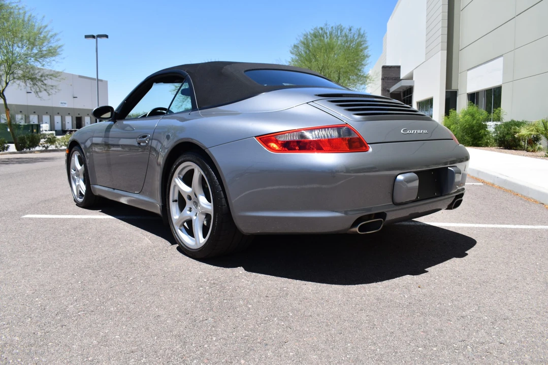 2005 Porsche 997 Carrera - Image 18 of 31
