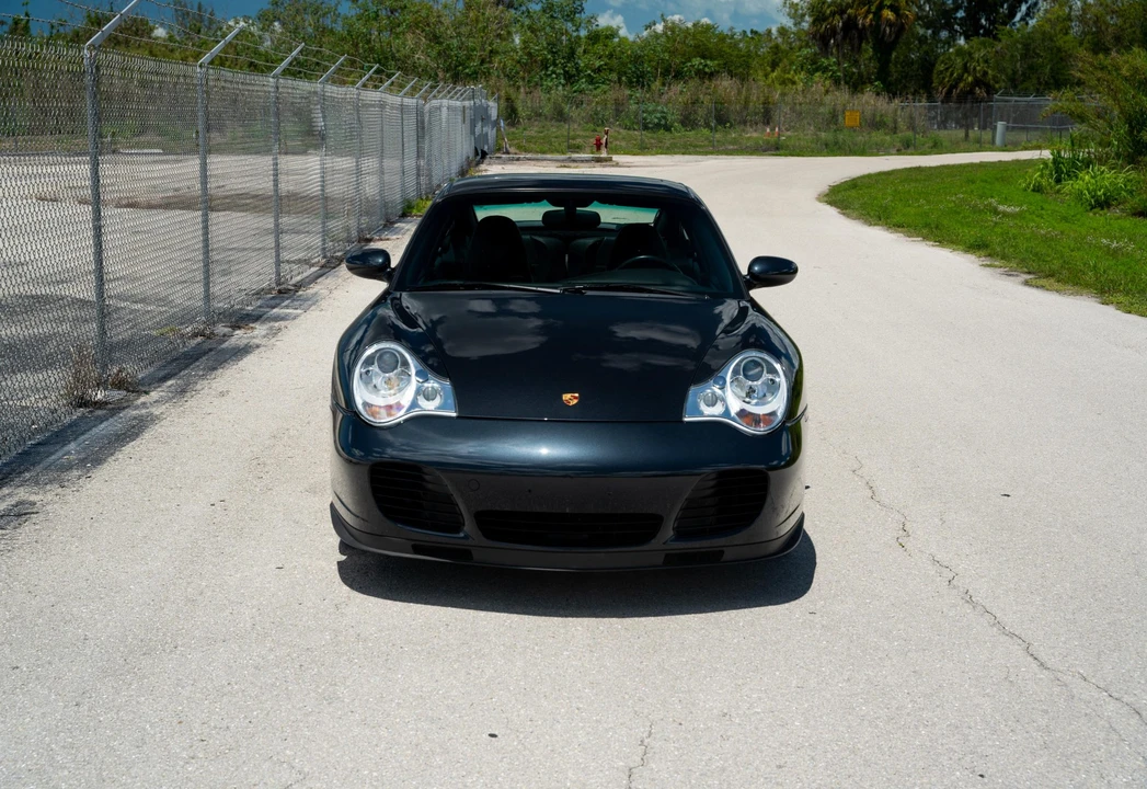 2005 Porsche 996 Turbo - Image 9 of 31