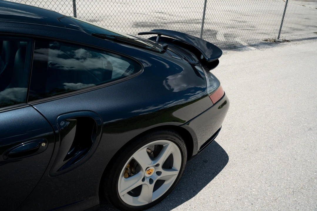 2005 Porsche 996 Turbo - Image 18 of 31