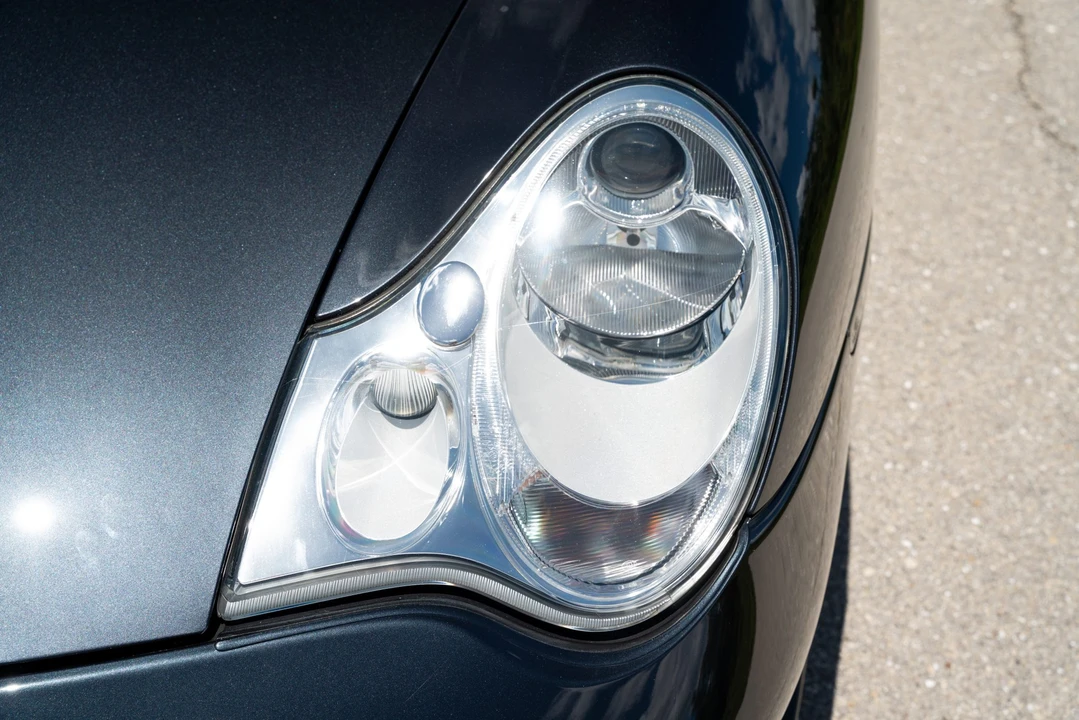 2005 Porsche 996 Turbo - Image 27 of 31