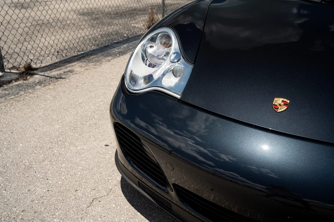 2005 Porsche 996 Turbo - Image 15 of 31