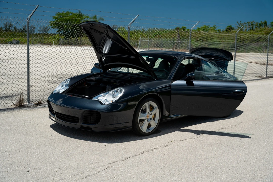 2005 Porsche 996 Turbo - Image 11 of 31
