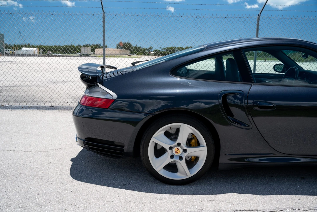 2005 Porsche 996 Turbo - Image 20 of 31