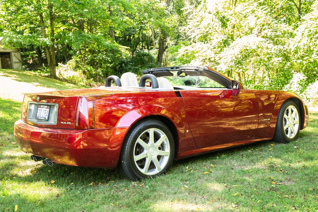 2006 Cadillac XLR - Image 9 of 31