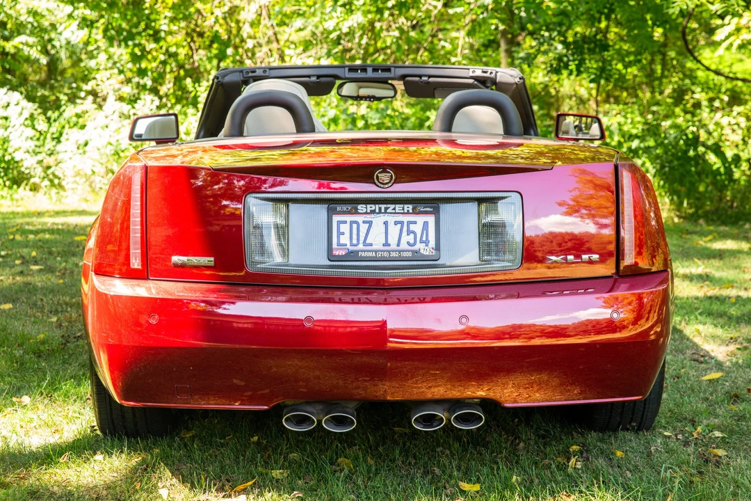 2006 Cadillac XLR - Image 10 of 31