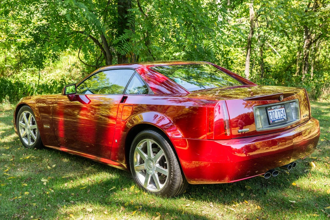 2006 Cadillac XLR - Image 3 of 31