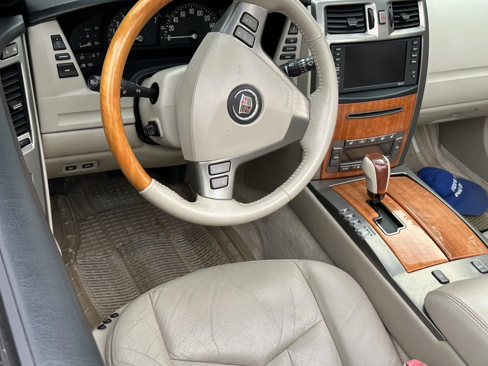 2006 Cadillac XLR - Image 26 of 31