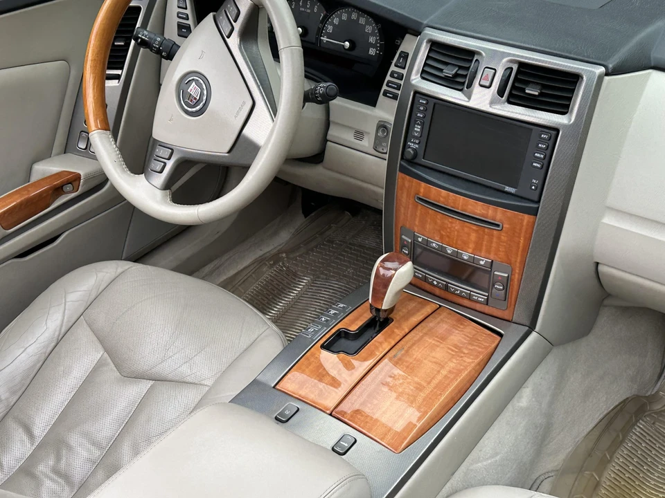 2006 Cadillac XLR - Image 31 of 31