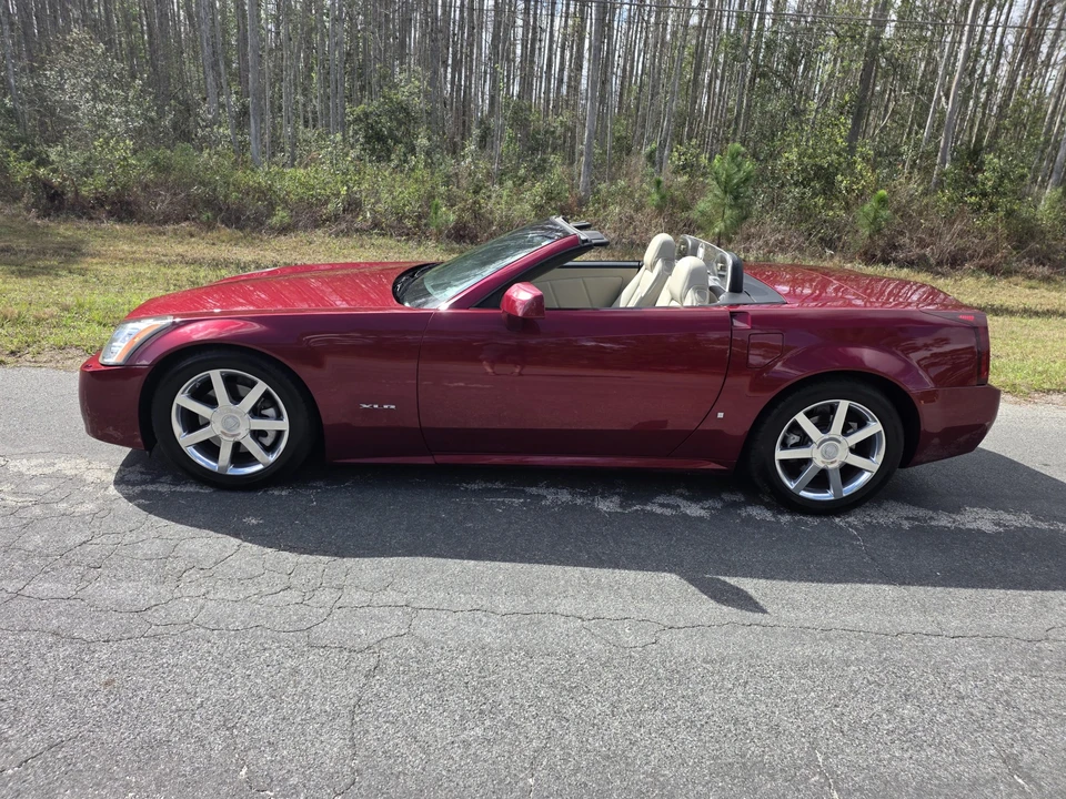 2006 Cadillac XLR - Image 11 of 31
