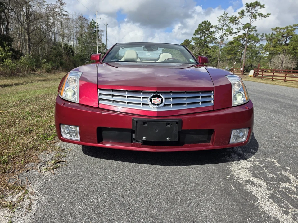 2006 Cadillac XLR - Image 4 of 31