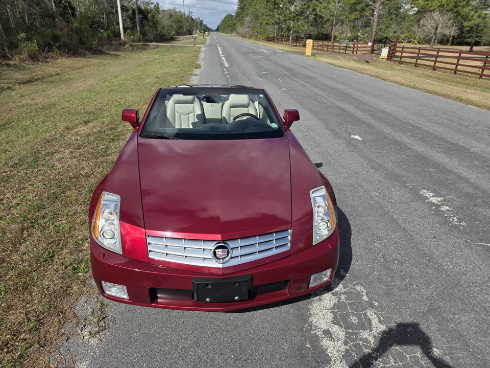 2006 Cadillac XLR - Image 2 of 31