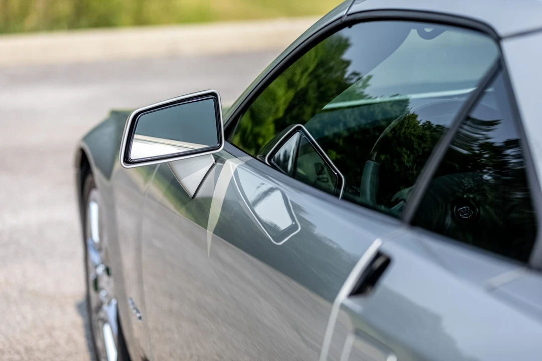 2006 Cadillac XLR - Image 23 of 31