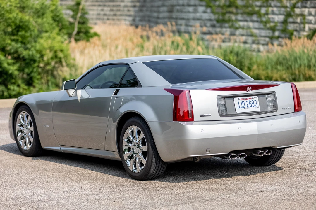2006 Cadillac XLR - Image 6 of 31