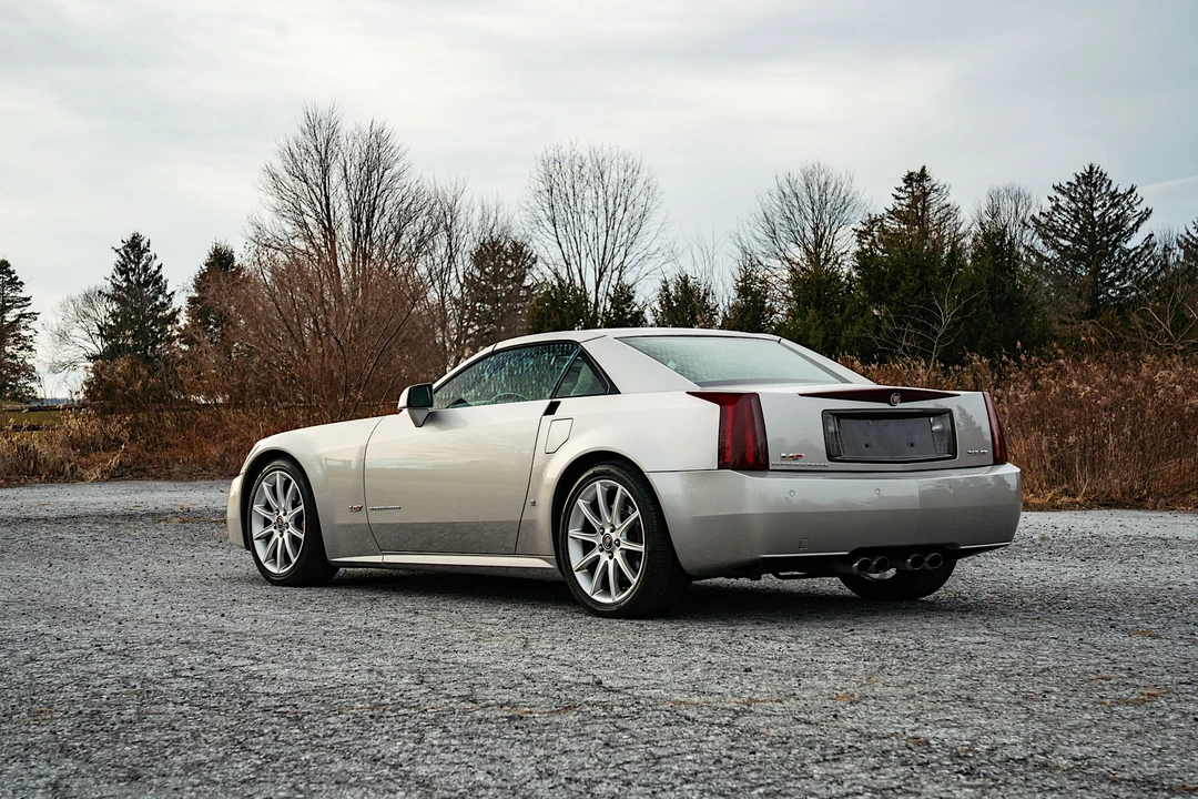 2006 Cadillac XLR-V - Image 26 of 31