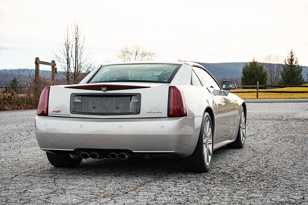 2006 Cadillac XLR-V - Image 31 of 31