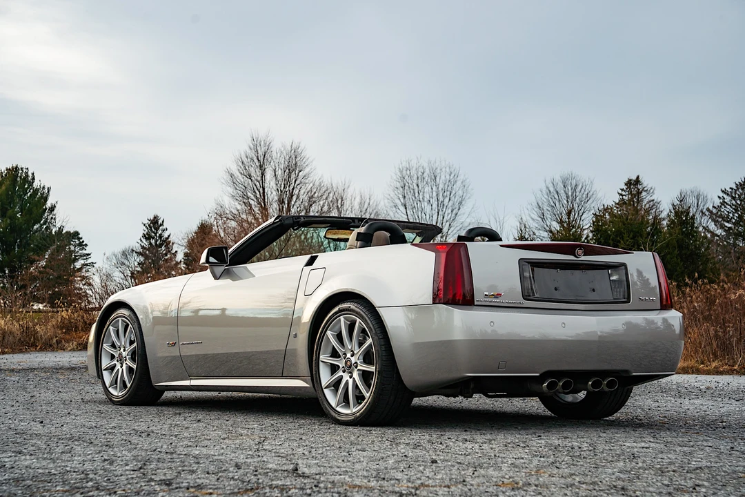 2006 Cadillac XLR-V - Image 9 of 31