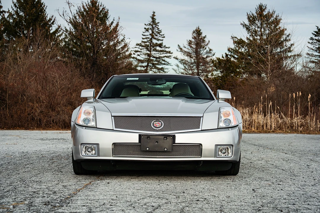 2006 Cadillac XLR-V - Image 17 of 31