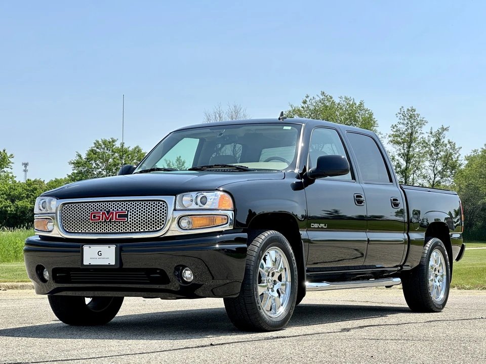 2006 GMC Sierra 2nd Gen - Image 3 of 31