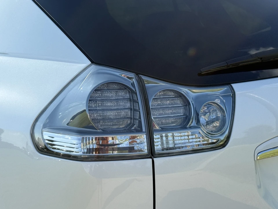 2006 Lexus RX 2nd Gen - Image 23 of 31