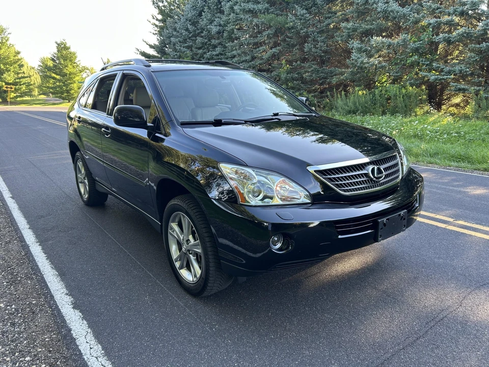 2006 Lexus RX 2nd Gen - Image 11 of 31