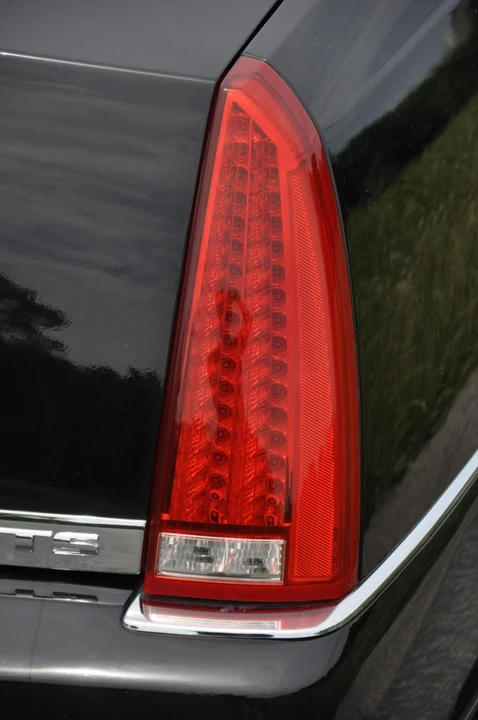 2007 Cadillac DTS - Image 30 of 31