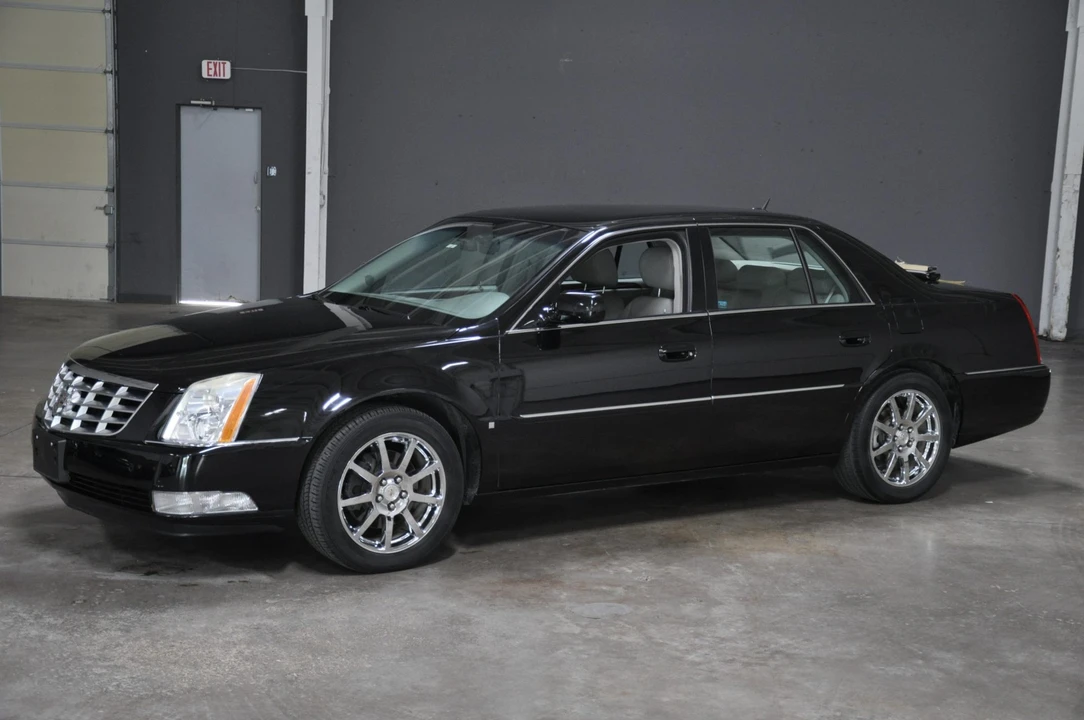 2007 Cadillac DTS - Image 19 of 31