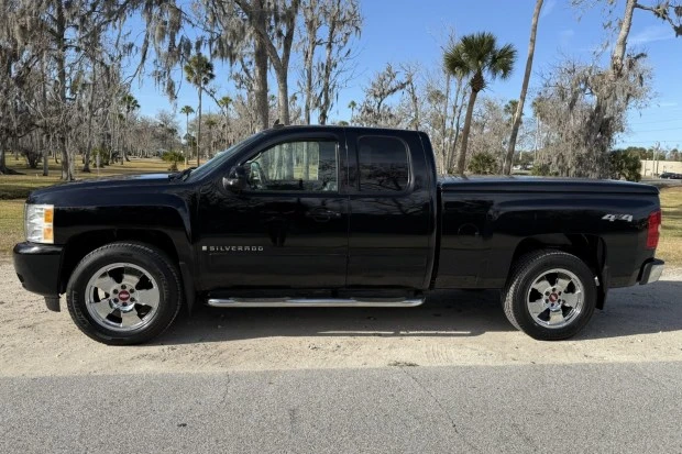 2007 Chevrolet Silverado 2nd Gen - Image 3 of 8