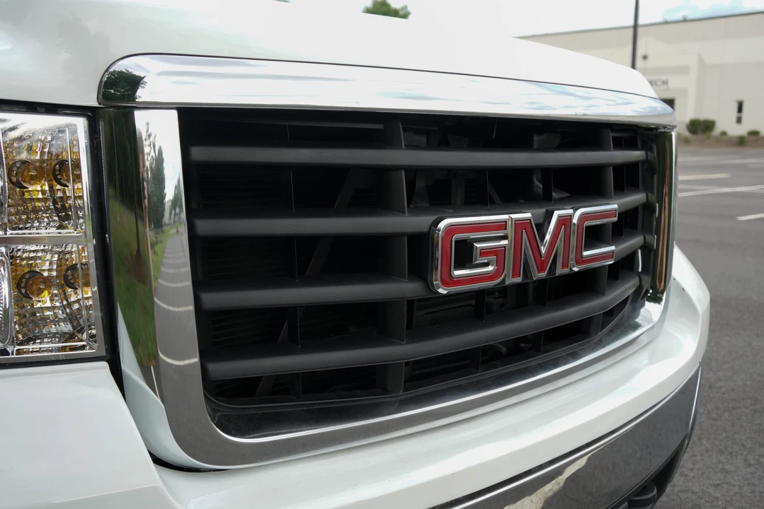 2007 GMC Sierra Heavy Duty 3rd Gen - Image 14 of 31