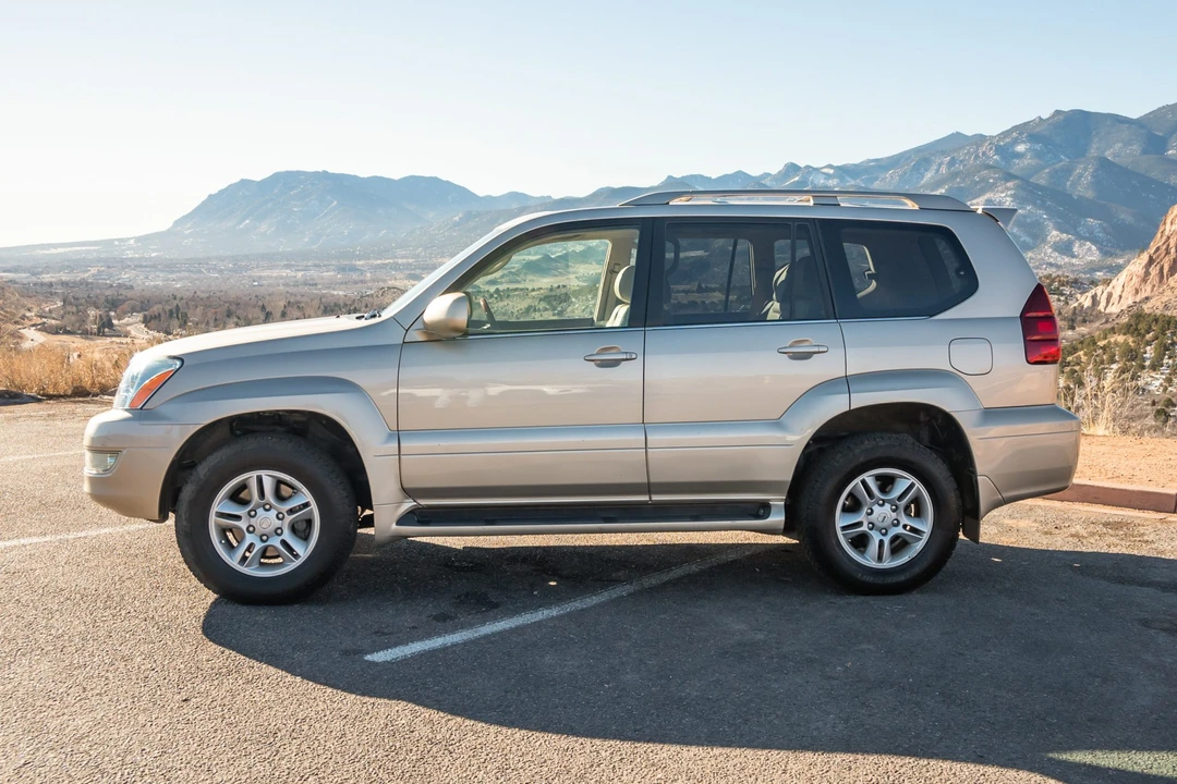 2007 Lexus GX 1st Gen - Image 9 of 31