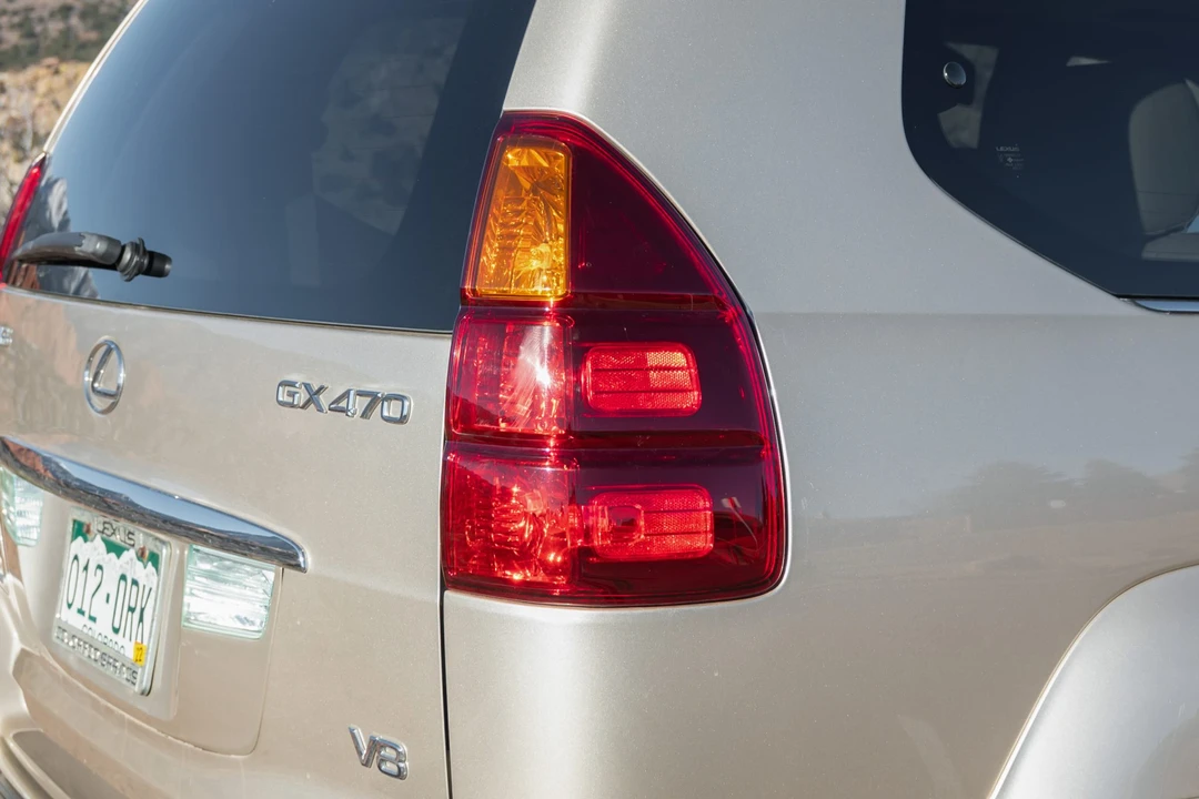 2007 Lexus GX 1st Gen - Image 18 of 31