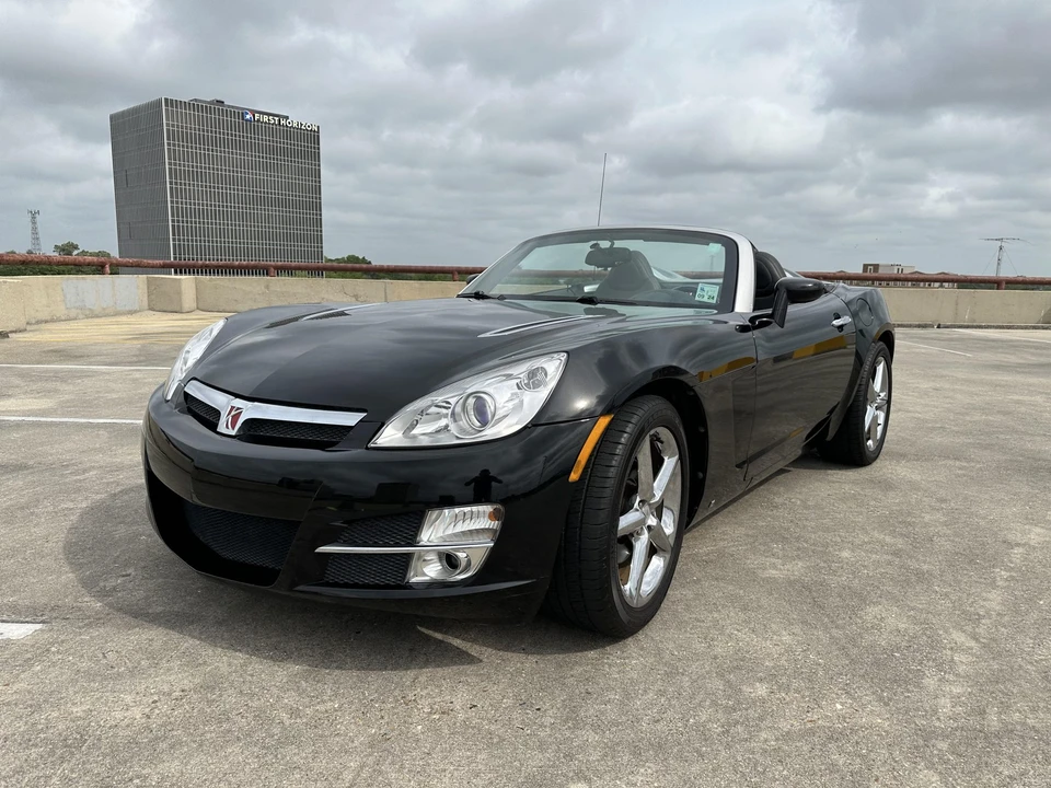 2007 Saturn Sky - Image 2 of 31