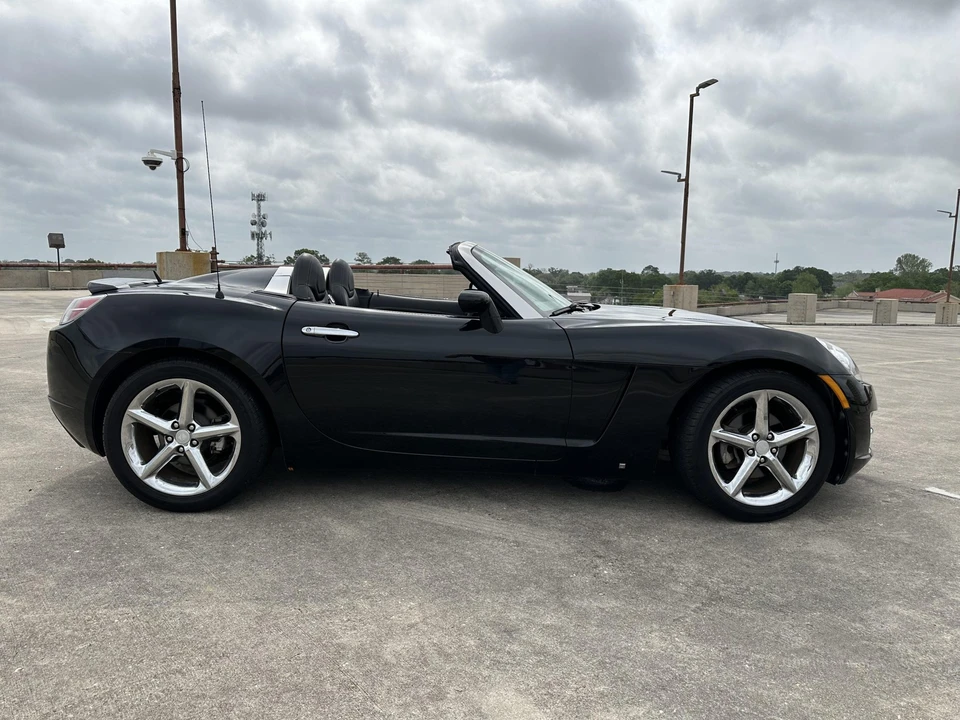2007 Saturn Sky - Image 14 of 31