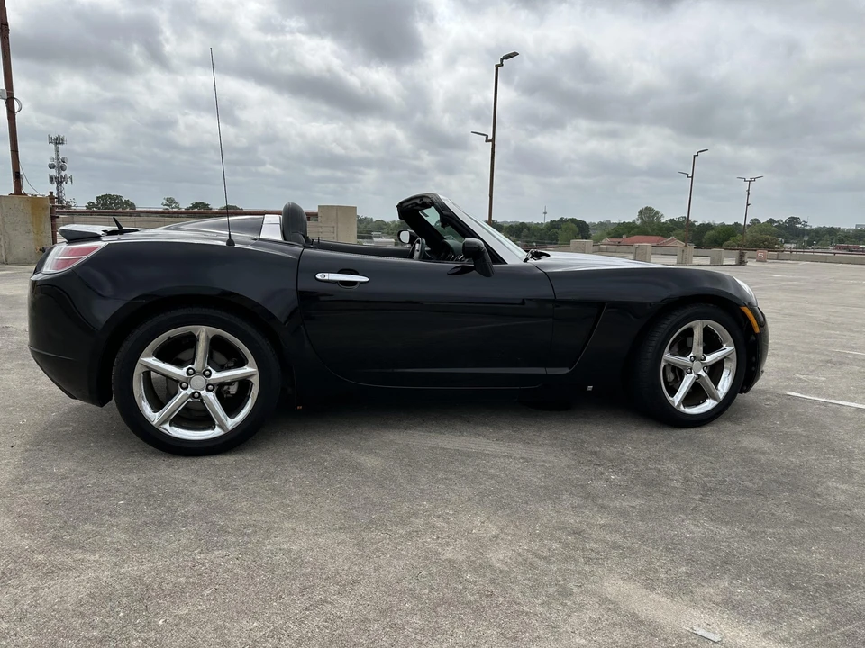 2007 Saturn Sky - Image 13 of 31