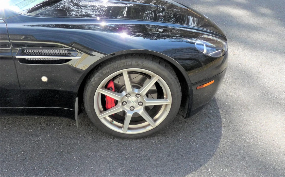 2008 Aston Martin V8 Vantage (2006-2017) - Image 28 of 31