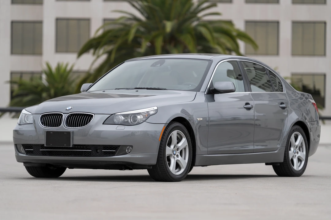 2008 BMW E60 5 Series Sedan - Image 2 of 31