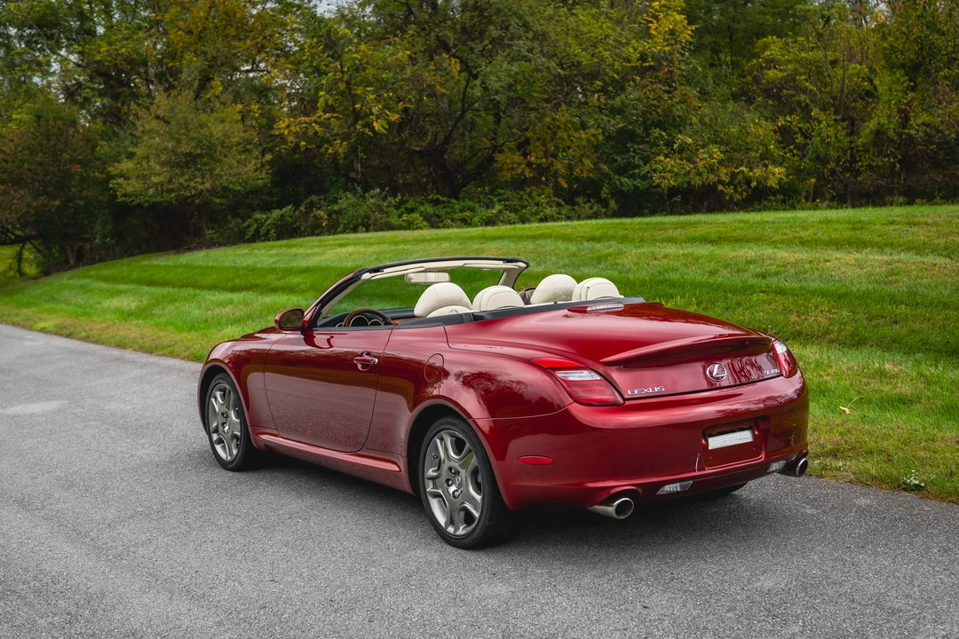 2008 Lexus SC430 - Image 19 of 31