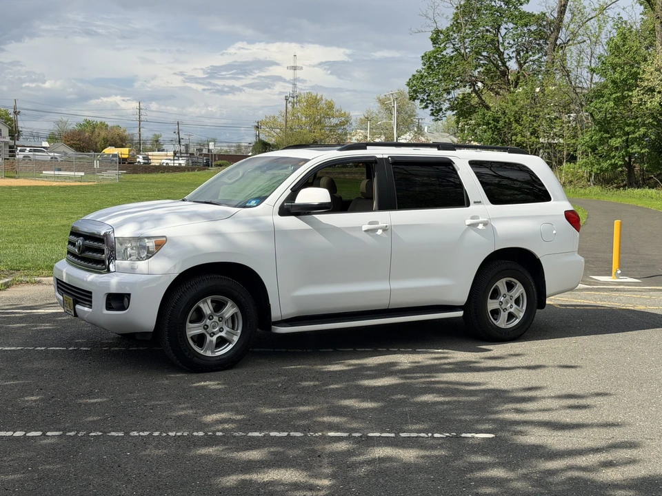 2008 Toyota Sequoia 2nd Gen - Image 3 of 31