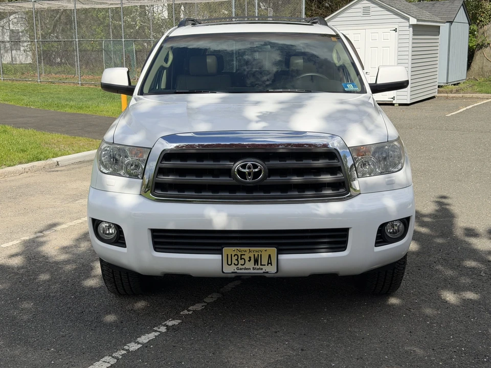 2008 Toyota Sequoia 2nd Gen - Image 16 of 31