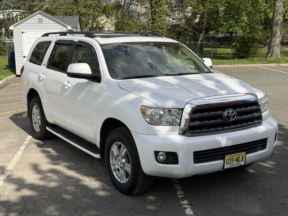 2008 Toyota Sequoia 2nd Gen - Image 15 of 31