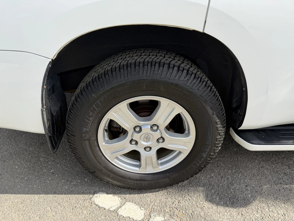 2008 Toyota Sequoia 2nd Gen - Image 27 of 31